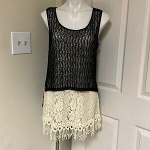 Ryu Anthropologie Black & Cream Lace Tunic Shirt Medium